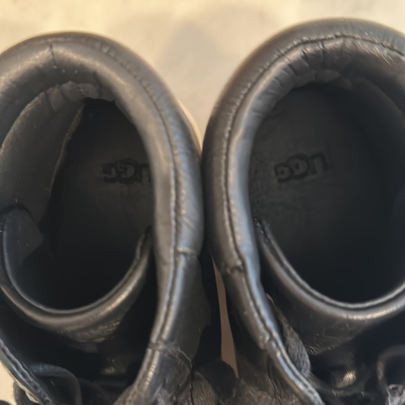 UGG Olli style leather high top sneakers w 📦 - Picture 7 of 8